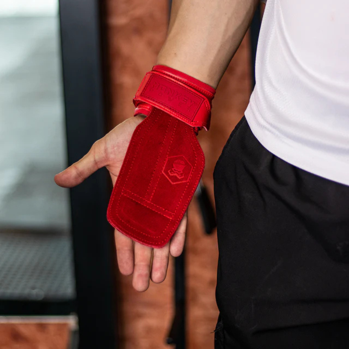 STRAPS LIFTING GRIPS CON CALLERA ROJO MONKEY POWER
