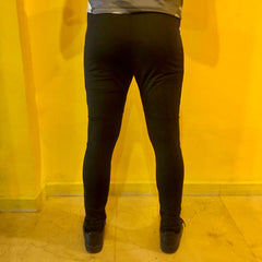 PANTS JOGGER NEGRO CON BLANCO KONG CLOTHING