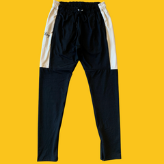 PANTS JOGGER NEGRO CON BLANCO KONG CLOTHING
