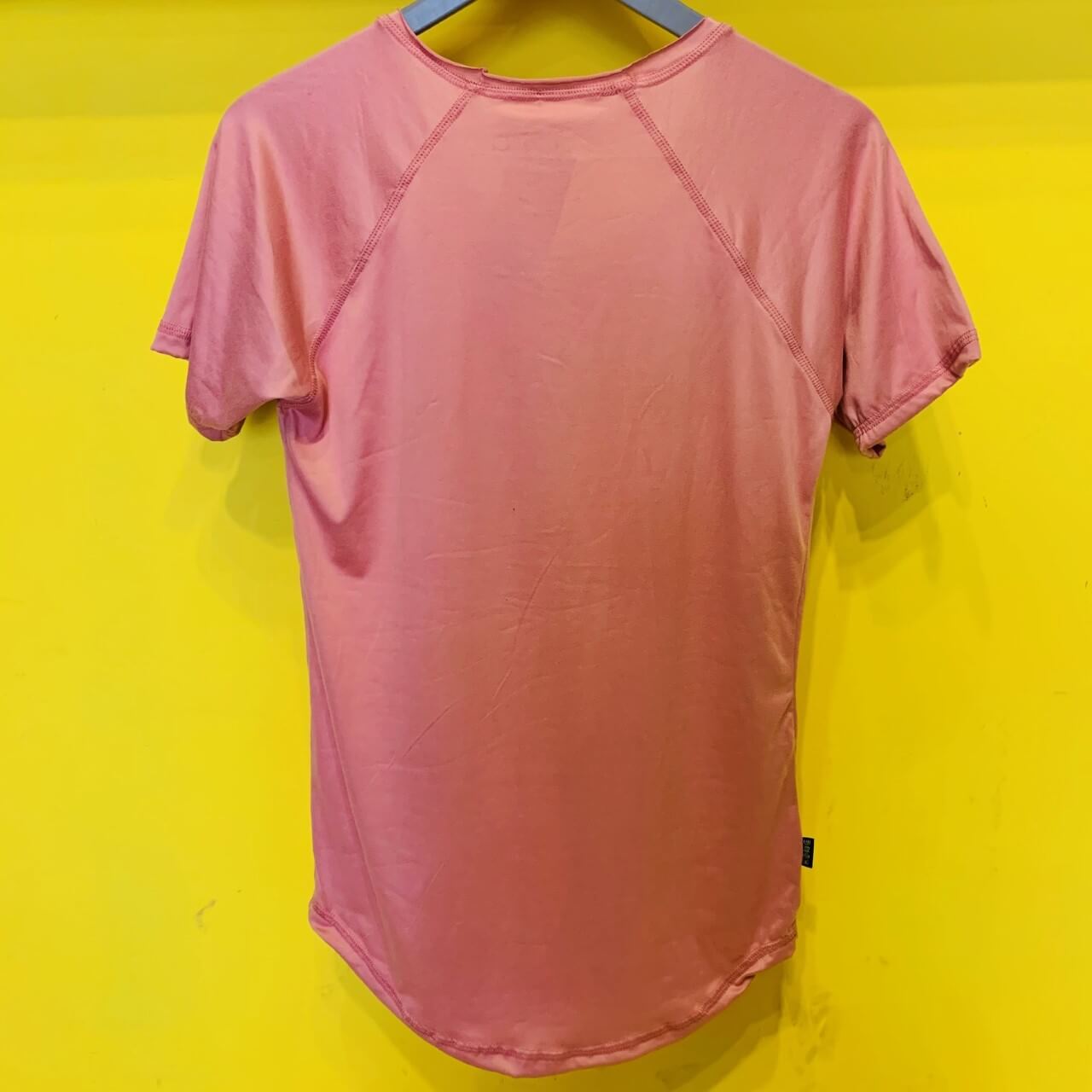 PLAYERA MANGA CORTA CORAL KONG CLOTHING